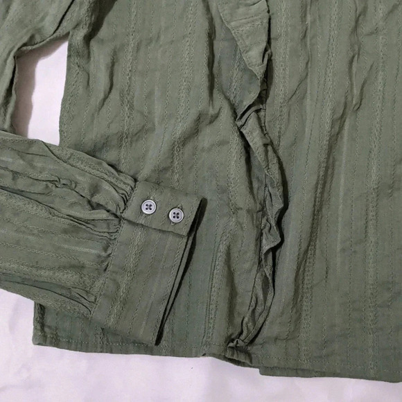 Loft Ruffle Cropped Blouse, Color Olive Green Size L - Picture 9 of 16